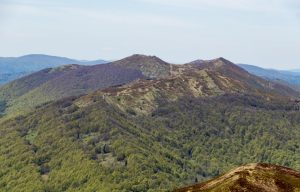Bieszczady, atrakcje. Widok z Połoniny Caryńskiej na Wetlińską